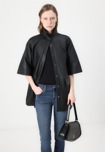 Узкие джинсы