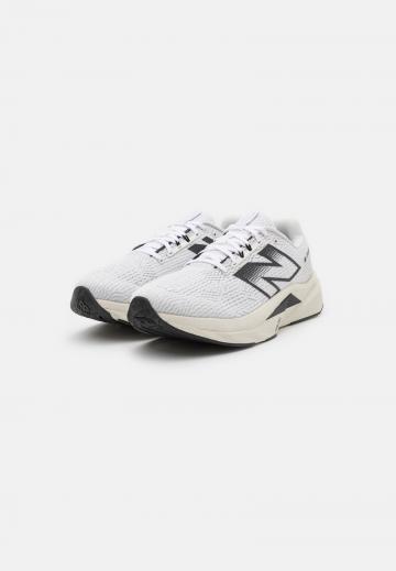 Беговые кроссовки