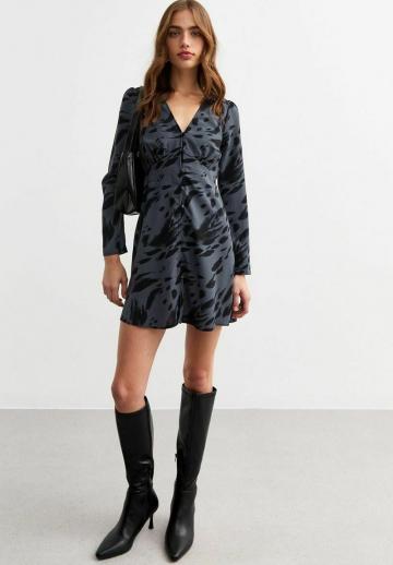 Короткое платье