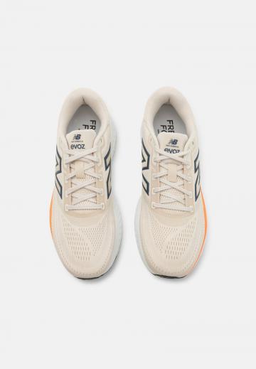 Беговые кроссовки