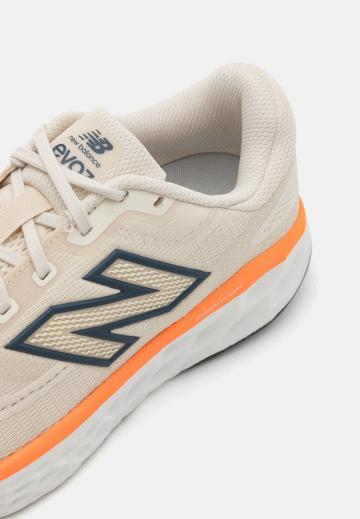 Беговые кроссовки