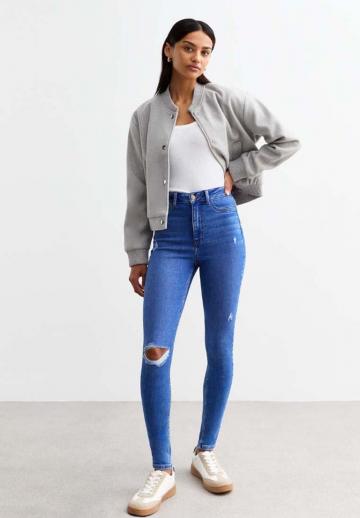 Узкие джинсы