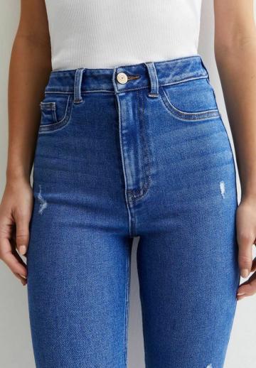 Узкие джинсы