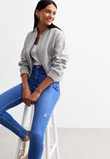 Узкие джинсы