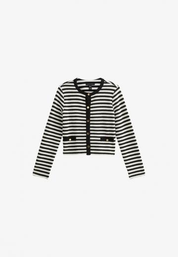 Вязаная кофта