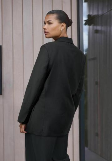 Длинный блейзер