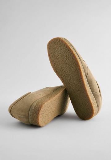 Ботинки на шнуровке