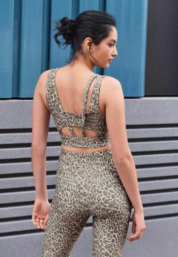 Бюстгальтер без косточек