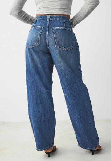 Свободные джинсы