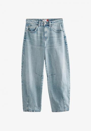 Свободные джинсы