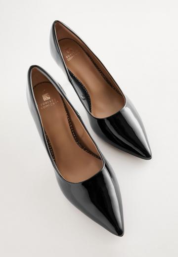 Туфли на высоком каблуке