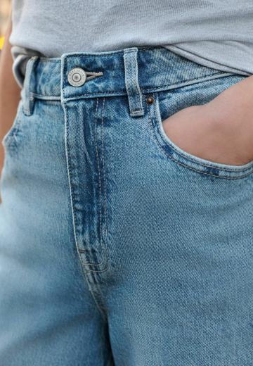 Свободные джинсы
