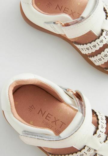 Детская обувь