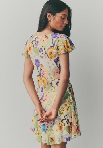 Короткое платье