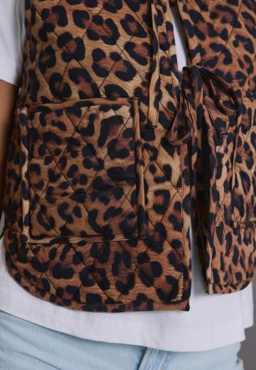 Джинсовая жилетка