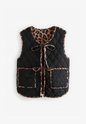 Джинсовая жилетка