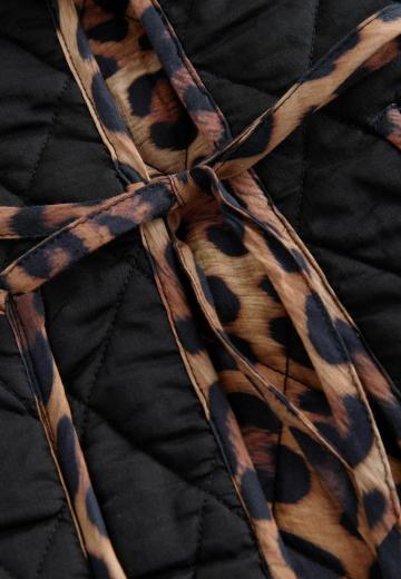 Джинсовая жилетка