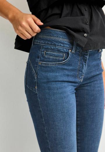 Клешеные брюки