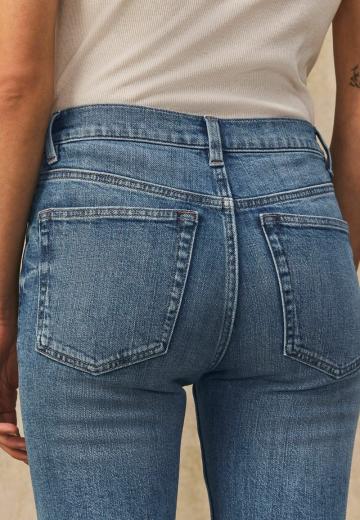 Короткие джинсы