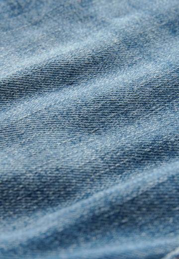 Короткие джинсы