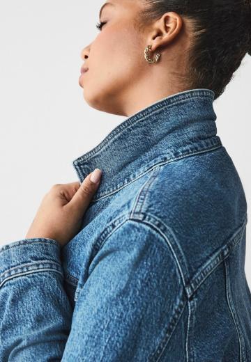 Джинсовая жилетка