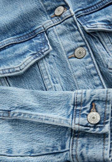 Джинсовая жилетка