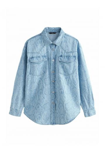 Куртка с накладнымит карманами