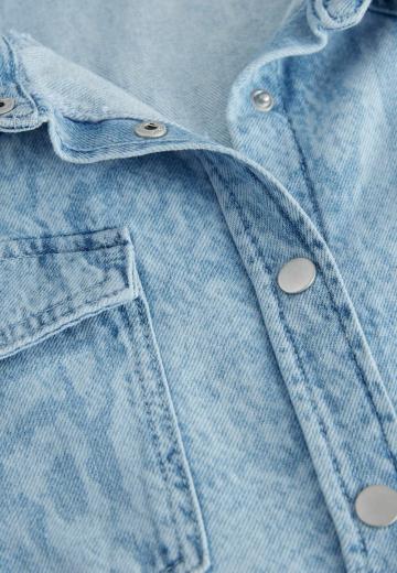 Куртка с накладнымит карманами