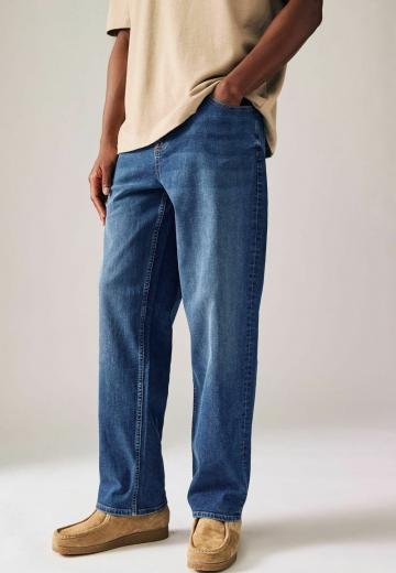 Прямые джинсы