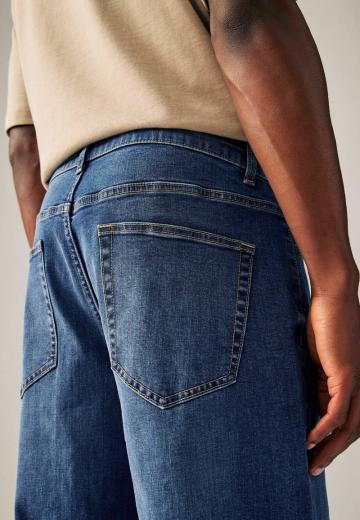 Прямые джинсы