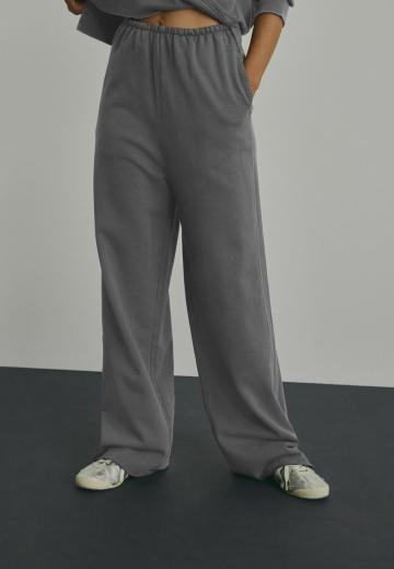 Спортивные штаны