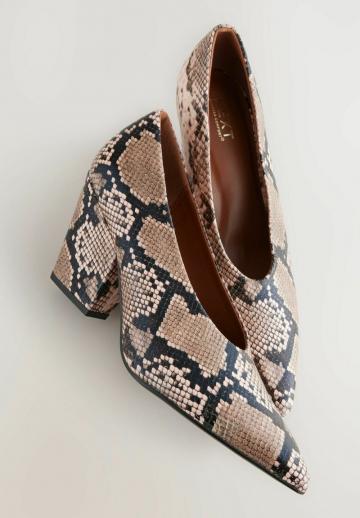 Туфли на высоком каблуке