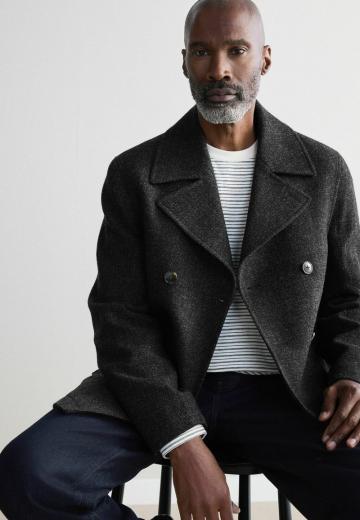 Короткое пальто