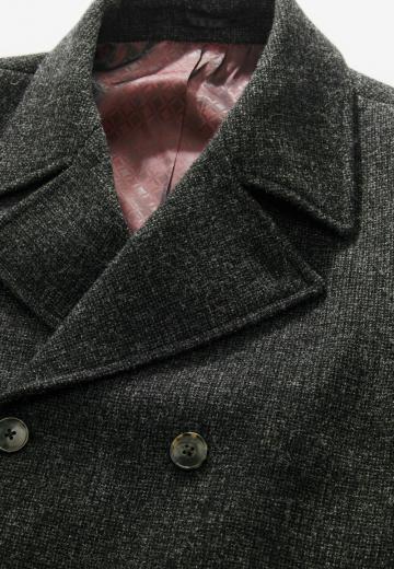 Короткое пальто