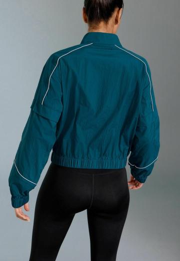 Спортивная куртка