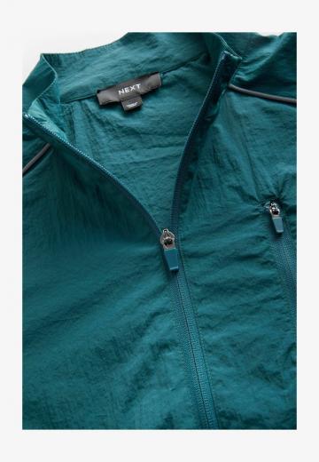 Спортивная куртка