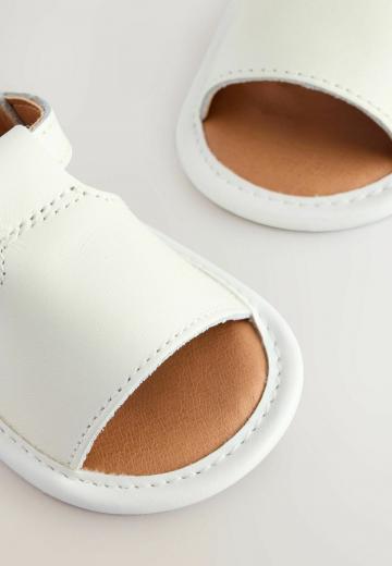 Детская обувь