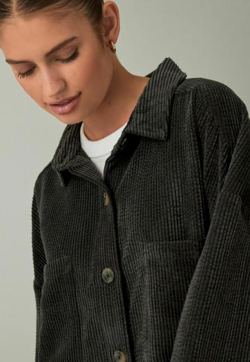 Короткое пальто