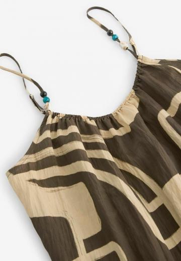 Платье без бретелек