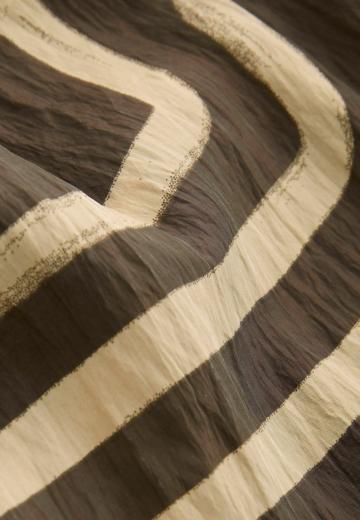 Платье без бретелек