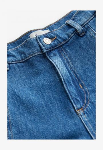 Клешеные джинсы