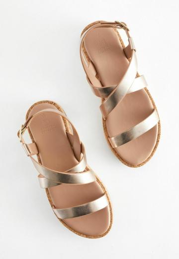 Босоножки на платформе