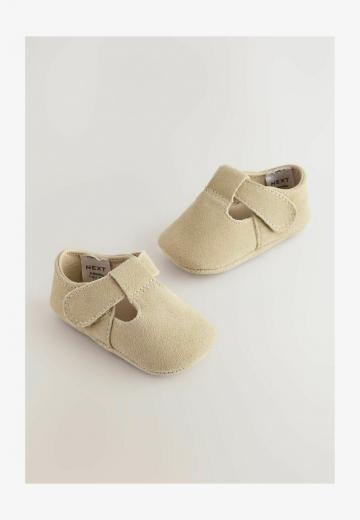 Детская обувь