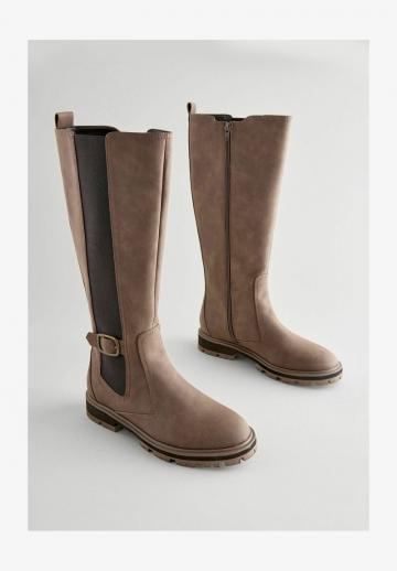 Сапоги на платформе