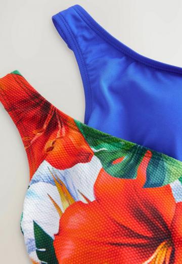 Слитный купальник