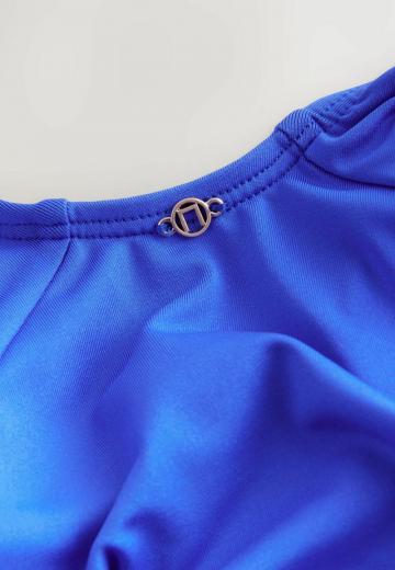 Слитный купальник