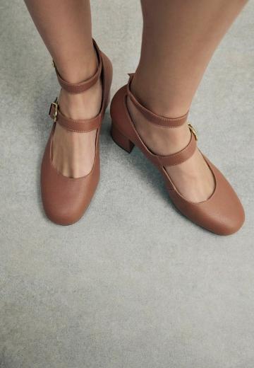 Туфли с ремешком
