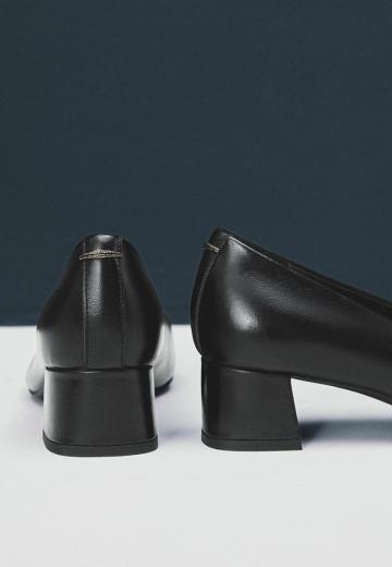 Туфли с высоким носом