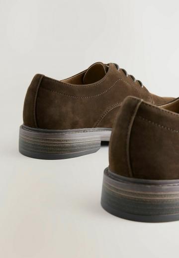 Ботинки на шнуровке