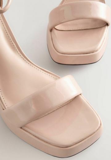 Босоножки на платформе